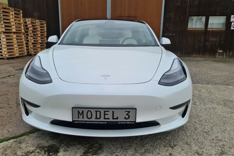 Tesla Model 3 PERFORMANCE Q1 FL