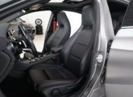 Mercedes A45 AMG échappement sport cuir