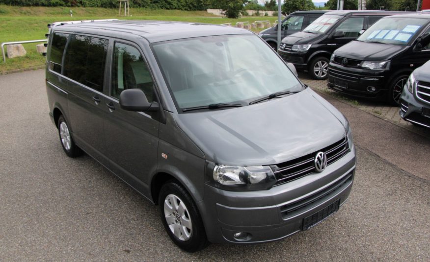 Volkswagen T5 Multivan 2.0TDI