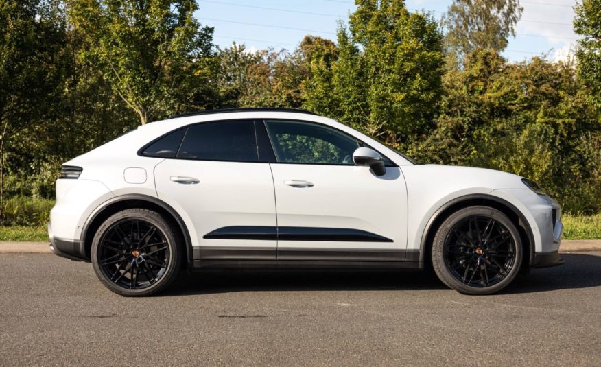 Porsche Macan 4 LED BOSE Matrix